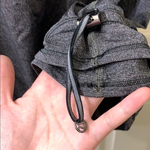 Lululemon workout tank - Picture 3 of 5